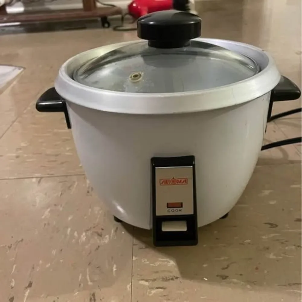 Aroma Nonstick Pot Style Rice Cooker, 1 QT/4 cup Capacity, White, Working